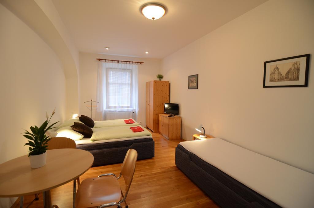 Apartments Karlin Prague Room photo