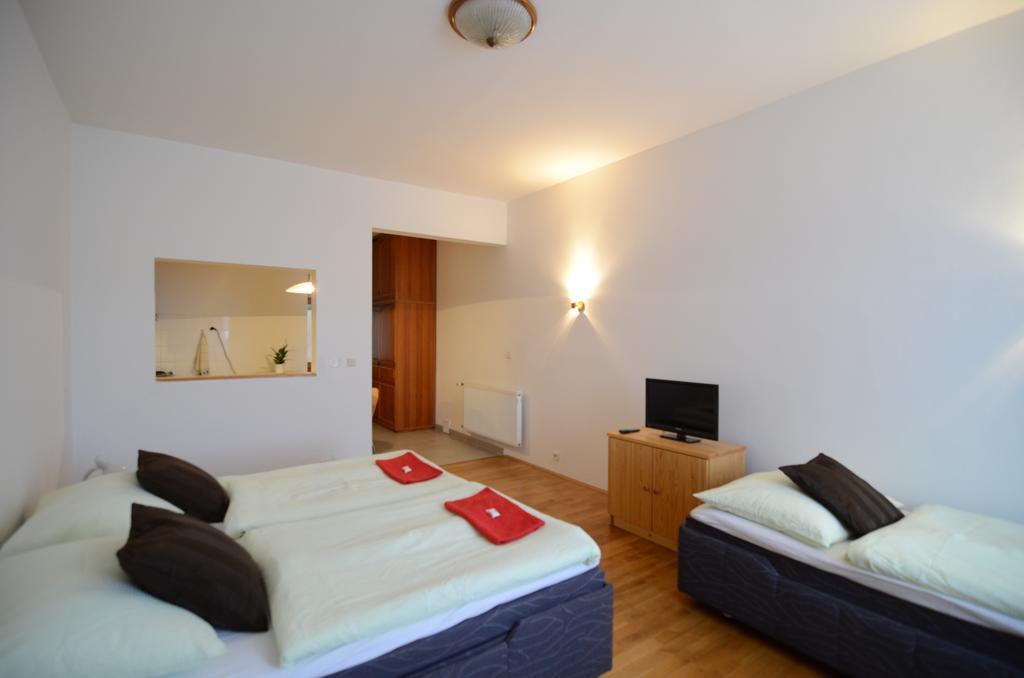 Apartments Karlin Prague Room photo